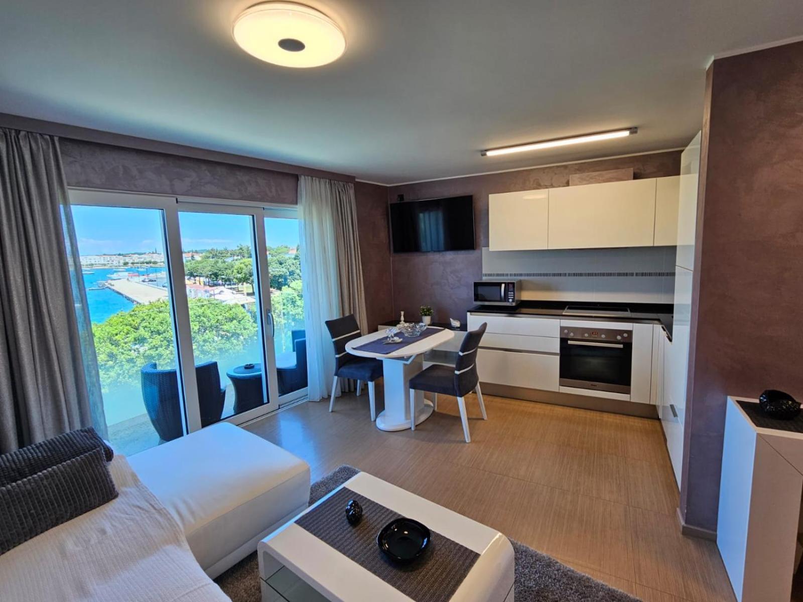 Apartments Riva-Interauto Umag Exterior foto